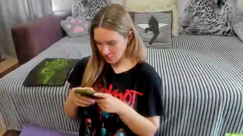Kendra online show from May 24, 2:19 am