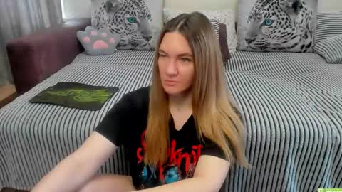 Kendra online show from May 3, 2:06 am