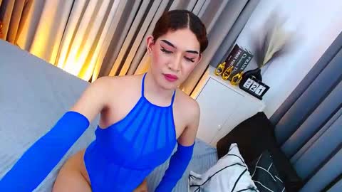 Snapshot of kendrahunter_____ chatting on February 21, 9:34 am Kendra online show from February 21, 9:34 am