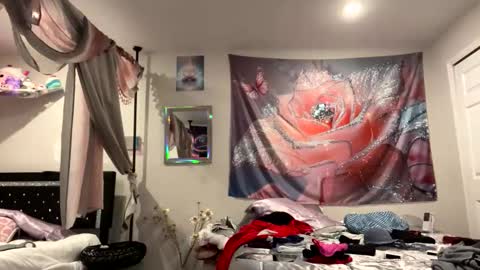 Snapshot of kendrakaps52 chatting on October 21, 6:11 pm kendrakaps52 online show from October 21, 6:11 pm