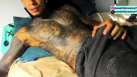 Snapshot of kendrik_brown chatting on September 21, 5:44 am kendrick brown online show from September 21, 5:44 am