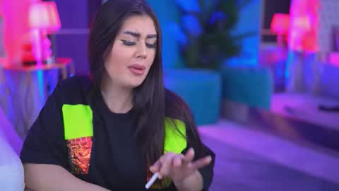 Kendra online show from November 19, 3:55 pm