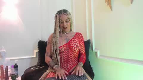 Snapshot of kenya_carper chatting on February 17, 12:16 pm Kenya online show from February 17, 12:16 pm