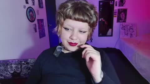 Kenzie online show from June 6, 8:09 am