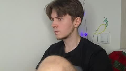 Kero online show from April 14, 10:35 pm