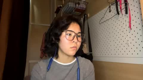 Jenny  online show from May 13, 9:41 am
