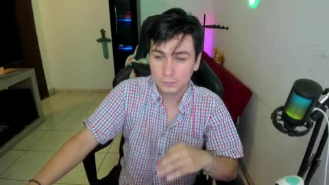 Kevin online show from April 4, 11:34 pm