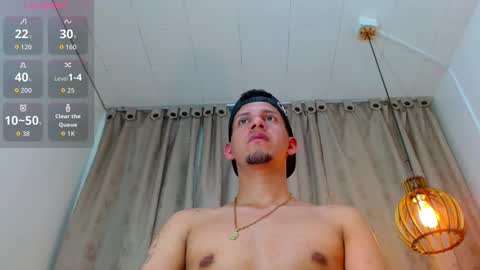 Snapshot of kevin__max_ chatting on September 12, 12:34 am Kev online show from September 12, 12:34 am