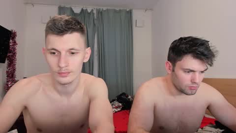 Snapshot of kevin_hornyyy chatting on February 2, 6:42 pm kevin online show from February 2, 6:42 pm
