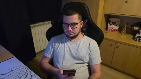 Kevinn online show from February 5, 2:15 am