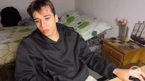 kevonly online show from May 15, 6:37 pm