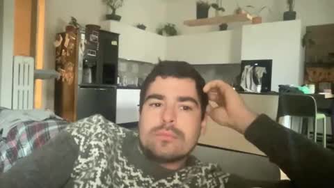 kevinpillobello online show from January 18, 1:42 pm