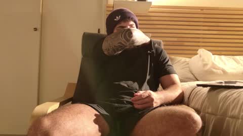 Kevin online show from February 4, 5:22 am