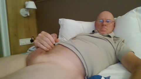Snapshot of kevlooking4sez chatting on October 15, 5:36 pm kevlooking4sez online show from October 15, 5:36 pm