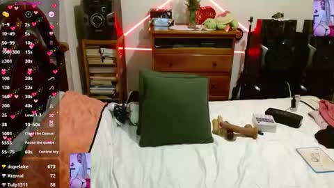 keyla_13 online show from January 12, 5:47 am