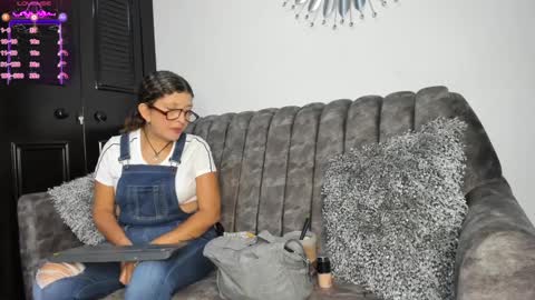 Snapshot of keyla_milf chatting on September 30, 4:23 am Keila Milf online show from September 30, 4:23 am