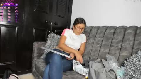 Snapshot of keyla_milf chatting on October 7, 2:29 am Keila Milf online show from October 7, 2:29 am