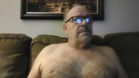 Snapshot of kfries chatting on October 10, 11:05 am Kent online show from October 10, 11:05 am