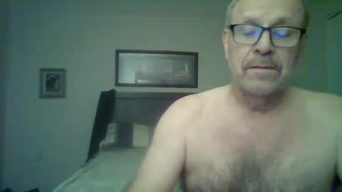 Snapshot of kfries chatting on February 1, 3:30 am Kent online show from February 1, 3:30 am