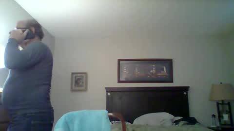 Snapshot of kfries chatting on February 20, 11:43 pm Kent online show from February 20, 11:43 pm
