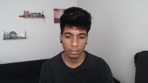 khevinlopezonig online show from February 13, 3:35 pm