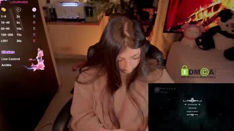 Snapshot of khionebesset chatting on February 14, 5:46 pm Khi.  online show from February 14, 5:46 pm