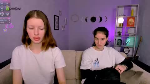 khloebeauty online show from December 15, 8:49 pm