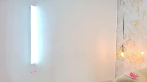 Khloe online show from February 3, 6:40 am