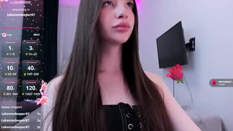 Khloe online show from September 24, 6:58 pm