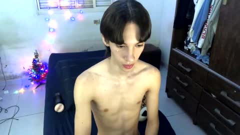 kiantwink online show from December 30, 8:04 pm