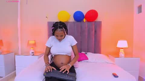 Sara Palacios online show from June 21, 4:08 am