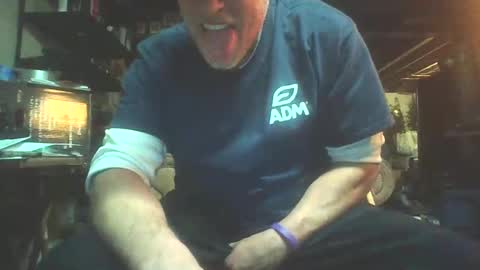 kick_1_down online show from November 12, 5:21 am