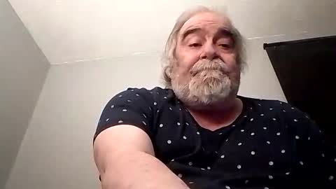 KICKINME online show from November 29, 3:25 am