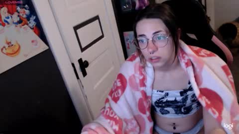 Kiersten online show from February 23, 4:03 am