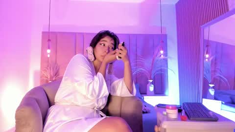 Kim Thompson online show from March 9, 1:04 pm