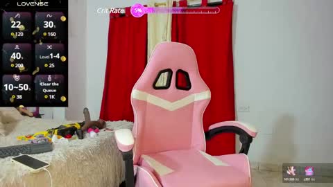 Snapshot of kiity_ebony chatting on December 4, 3:20 am KIITY online show from December 4, 3:20 am