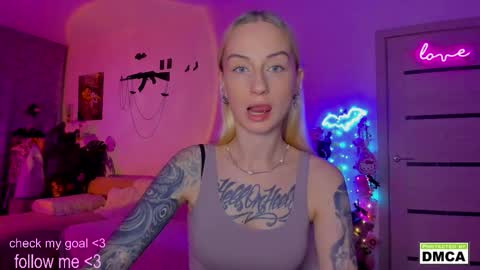 Kiki online show from November 2, 9:26 pm