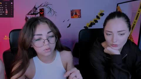 kiki_swan online show from November 4, 9:10 am