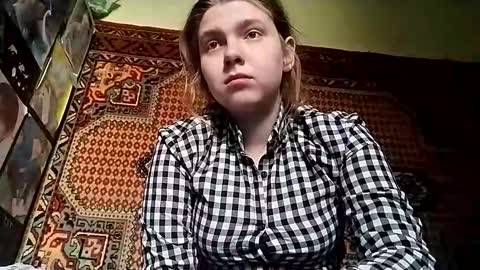 kikibang_ online show from March 25, 9:38 am