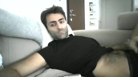 kikkus01 online show from October 25, 1:44 pm