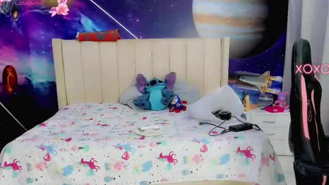 kylie anthonella online show from September 18, 12:14 am