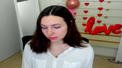 Kim online show from March 3, 1:34 pm