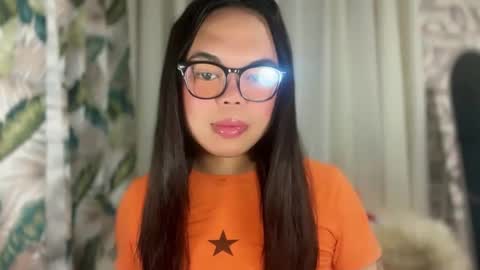 KYLIE online show from January 18, 11:30 am