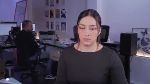 Kimberly 1200-1900 GMT-5 online show from December 1, 7:01 pm