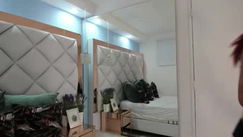 Kimberly  online show from March 17, 11:48 am