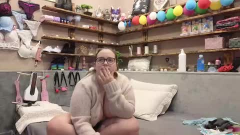 Snapshot of kimberlycaprice chatting on February 14, 7:12 pm kimberlycaprice online show from February 14, 7:12 pm