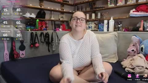 Snapshot of kimberlycaprice chatting on October 19, 7:13 am kimberlycaprice online show from October 19, 7:13 am