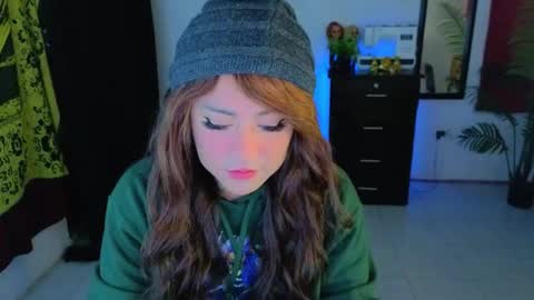 Kimberly Polizzi     online show from October 19, 11:53 pm