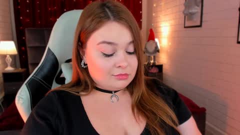 Snapshot of kimberlymaran chatting on February 4, 2:53 pm The one that you wont be able to forget online show from February 4, 2:53 pm