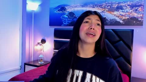 Kimberly Villalobos online show from March 31, 12:38 pm